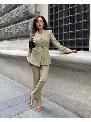 Bella Breeze Kadın Yan Pileli Tasarım Ceket Pantolon Takım Elbise