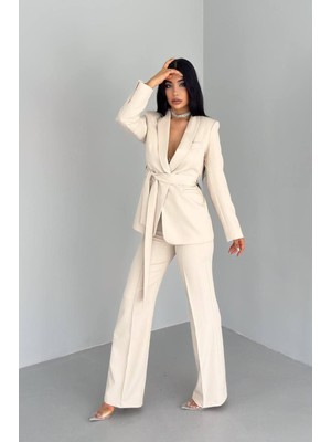 Bella Breeze Kadın Bağlamalı Sahte Cepli Kemerli Şal Yaka Blazer Ceket Boru Paça Esnek Pantolon Takım Elbise