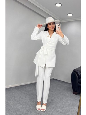Bella Breeze Kadın Broş Detaylı Bağlamalı Ceket Pantolon Takım Elbise