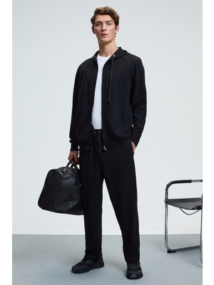 Grimelange GAGE Erkek Kapüşonlu Metal Kuş Gözü Detaylı Fermuarlı Kordonlu Cepli Siyah Sweatshirt