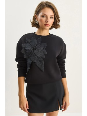 Shade Kadın Bisiklet Yaka Çiçek Aksesuarlı Üç Iplik Şardonlu Sweatshirt