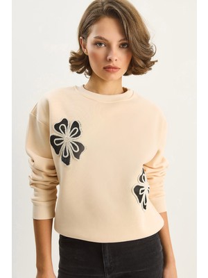 Shade Kadın Bisiklet Yaka Çiçek Nakışlı Üç Iplik Şardonlu Sweatshirt