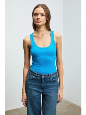 Lıllesol Kadın Fitilli Görünümlü Slim Fit Vücuda Oturan Havuz Yakalı Pamuklu Basic Mavi Atlet