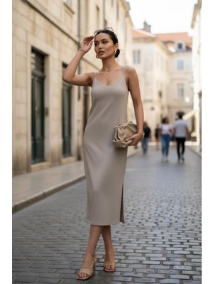 Ravencia Kadın Modal Kumaş Askılı Yırtmaçlı Elbise