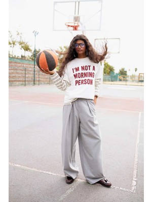 DeFacto Oversize Geniş Kalıp Bisiklet Yaka Baskılı Kısa Kollu Tişört E8683AX25AU