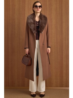 Olcay 3804 Taba Kadın Uzun Boy Kaban Çıkabilen Kurklu Düz Desenli Polyester Karışımlı