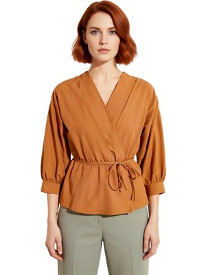 Ersefa Kadın V Yaka Kruvaze Tasarımlı Bağcıklı Regular Kalıp Dokuma Bluz Orta Kalınlıkta Terrycotton