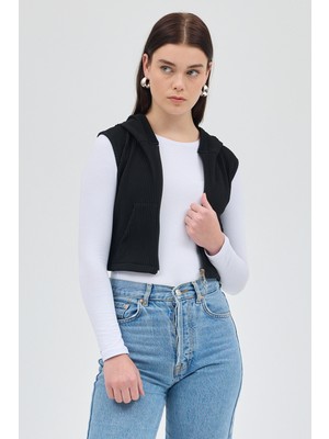 Rays Siyah Fermuarlı Sıfır Kol Kadın Yelek 8201A
