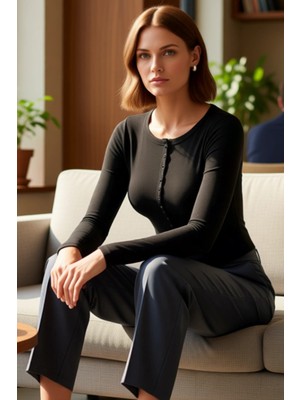 FRM Kadın Fitted Vücuda Oturan Önü Çıtçıtlı Bisiklet Yaka Uzun Kollu Örme Crop Üst Kaliteli Şık