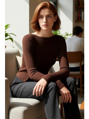 FRM Kadın Esnek Örme Asimetrik Düğmeli Kayık Yaka Üst Kaliteli Şık Rahat Modern Zarif Günlük