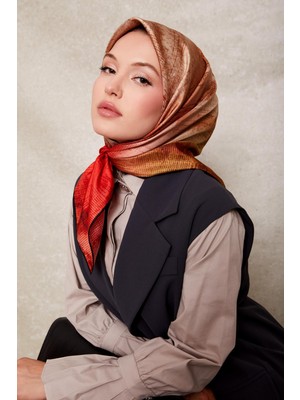 Levidor Gold Desenli Twill İpek Eşarp