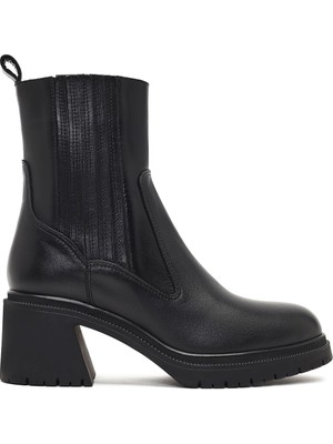 Derimod Kadın Siyah Fermuarlı Kalın Topuklu Deri Bot 25WFD230418