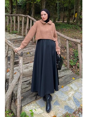 Lamelif Yaka Fermuarlı Crop Triko Kazak Camel