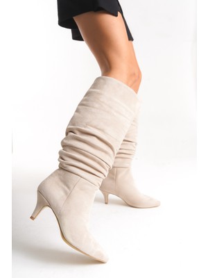 Limeo Kadın Bej Büzgü Detaylı Sivri Burun Ince Topuklu Uzun Çizme
