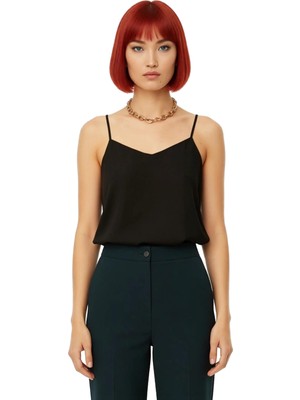 Ersefa Kadın Basic Ince Askılı V Yaka Dokuma Bluz Yaz Modasının Vazgeçilmezi Kaliteli Şık Rahat Modern