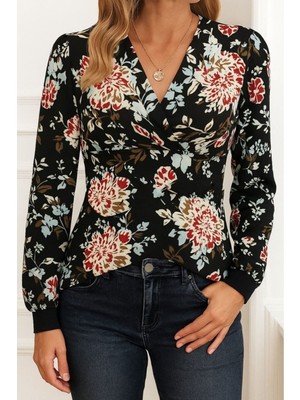 Kadın Uzun Kollu Kruvaze Yakalı Kelebek Desenli Şardonlu Dalgıç Bluz