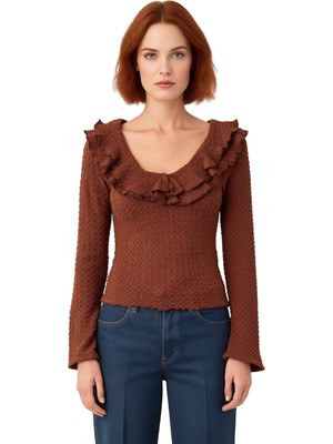 Ersefa Kadınlara Özel Esnek Örme Vücut Hatlarını Belirginleştiren Fırfırlı Yaka Detaylı Üst Kaliteli