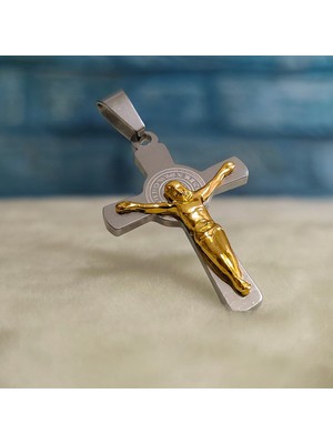 Gerçek Altın ve Gümüş Görünümlü Parlak Çelik Isa Figürlü Erkek Haç Kolye