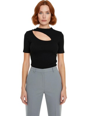 Ersefa Kadın Vücuda Oturan Crop Bluz Bisiklet Yaka Kısa Kollu Esnek Örme Casual Günlük Kullanım