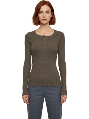 Ersefa Stil Kadın Çıtçıtlı Fitted Vücuda Oturan Fitilli Esnek Bluz Regular Örme Slim Kalıp