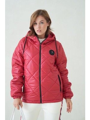 D1fference İçi Astarlı Cepli Kapüşonlu Jel Elyaflı Su ve Rügar Geçirmez Kadın Kışlık Mont