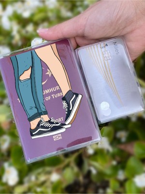 Nurdic Sevgililer Desenli Universal Şeffaf Pasaport Kılıfı Model Tüm Ülke Pasaportlarına Uygun