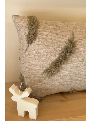Keten Dokulu Yaprak Formunda Tüylü Dekoratif Kırlent Kılıfı – Doğal Tonlarda Şık ve Modern Yastık