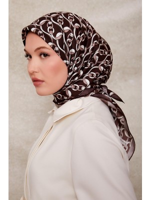 Lêvi D'or Kahve Zincirli Desenli Twill İpek Eşarp