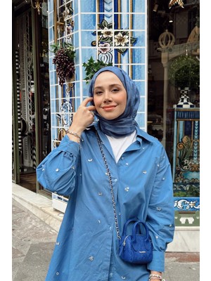 Carell Feyza Hakyemez'in Tercihi Dama Jakar Italyan Ipekli Şal Indigo