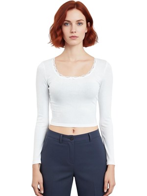 Ersefa Kadın Kare Yaka Işlemeli Uzun Kollu Kısa Triko Üst Kaliteli Şık Rahat Modern Zarif Günlük