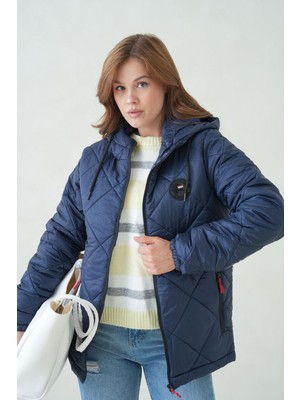 D1fference İçi Astarlı Cepli Kapüşonlu Jel Elyaflı Su ve Rügar Geçirmez Kadın Kışlık Mont