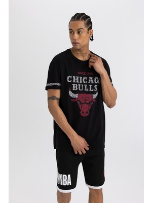 STANDART Fit Nba Chicago Bulls Regular Fit Bisiklet Yaka Kısa Kollu Tişört N7498AZ24SM