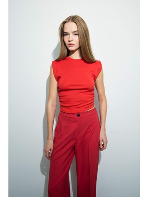 DeFacto Slim Fit Dar Kesim Bisiklet Yaka Büzgülü Ribana Atlet F4422AX25SM