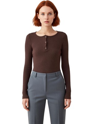 Ersefa Stil Kadın Çıtçıtlı Fitted Vücuda Oturan Fitilli Esnek Bluz Regular Örme Slim Kalıp