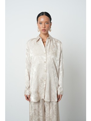 Orfeonegro Kadın Bej Renk Çiçek Desenli Oversize Kesim Gömlek