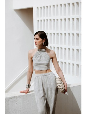 İkikız  Siyah Çizgili Halter Yaka Bluz