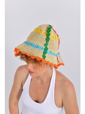 Tuttu Fruttili Örgü Şapka