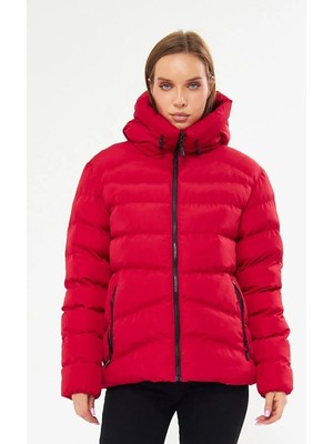 D1fference İçi Astarlı Su ve Rüzgar Geçirmez Cepli Kapüşonlu Kadın Mont