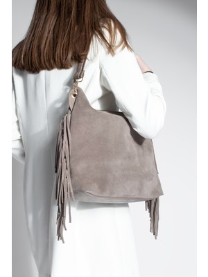 Marjin Kadın Hakiki Deri Püskül Detaylı El ve Omuz Çantası Soliga Vizon Süet