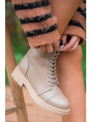 Akbir Roy Bağcıklı Kadın Hakiki Deri Postal Vizon