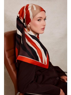 Lêvi D'or Turuncu Zebra Desen Twill İpek Eşarp