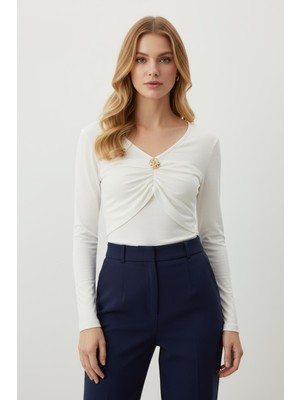 Rays 8226A V Yaka Ön Düğme Detay Bluz Ekru