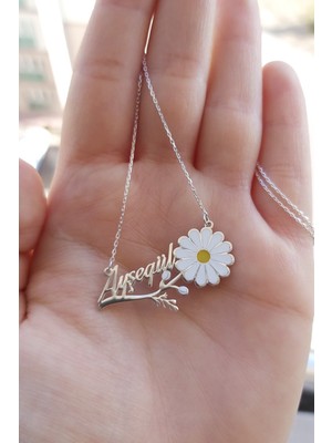 Özgür Takı 925 Ayar Gümüş Isimli Papatya Kolye