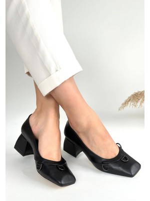 Bilfold Cande Siyah Cilt Topuklu Ayakkabı