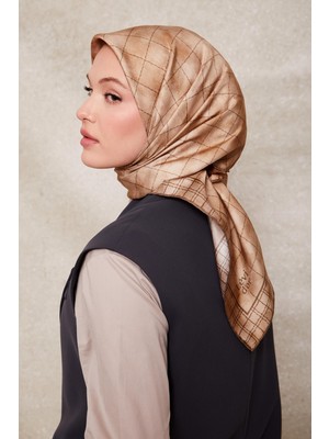 Lêvi D'or Vizon Kareli Twill İpek Eşarp