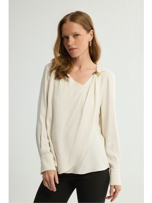 Love My Body Toka Detaylı Bluz Kemik 115L9668000