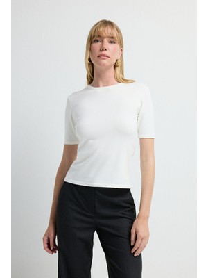 Adl Yuvarlak Yaka Triko Bluz Kemik 11545822000