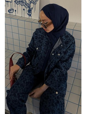 Carell Elifnur Tak'ın Tercihi Floral Monogram Desen Jean Ceket