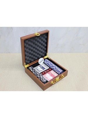 MCM Group Deri Çantalı 100 Chip ve 2 Adet Iskambil Kağitına Sahip Poker Oyunu ALK4228 ( Lisinya )