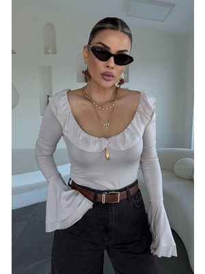 Eswomes Geniş Yaka Volan Detay Bluz Bej